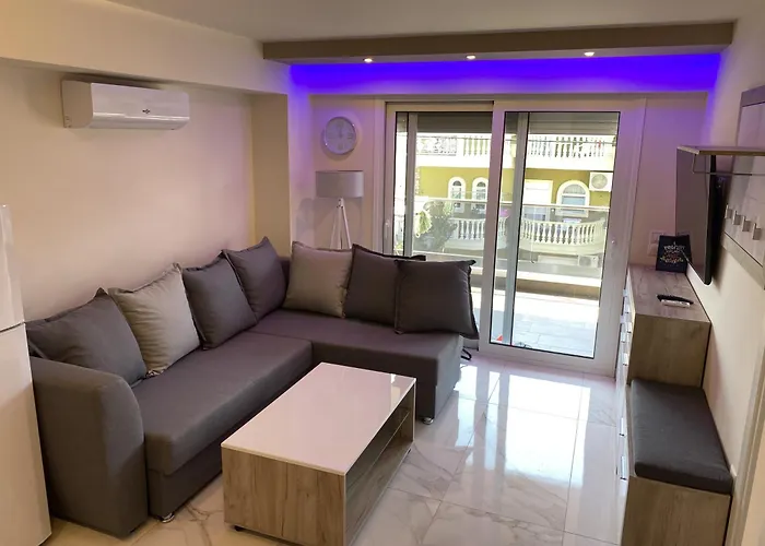 13 In Hermes, Katerini